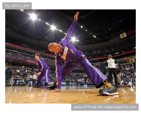 篮球巨星跳舞热身火遍全网，模仿潮席卷所有青春场