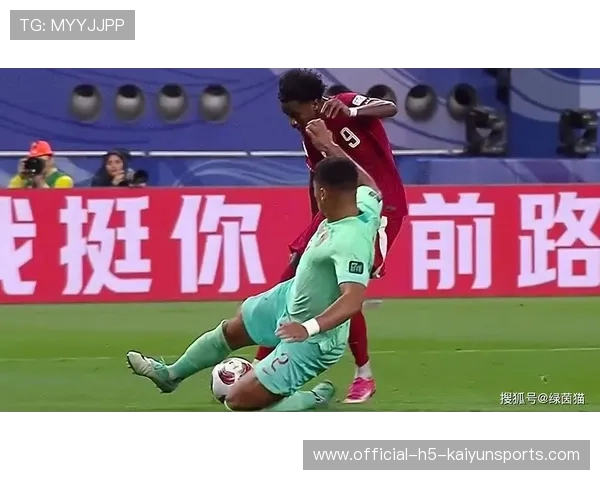 林良铭反越位成功单刀面对门将推射得分 林良铭反越位成功单刀面对门将推射得分